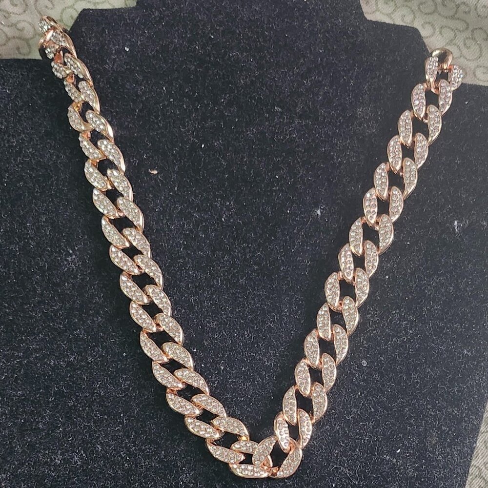 💜Gold Tone Bling Necklace
